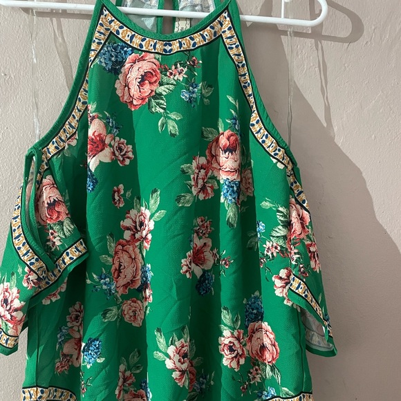 Top - Picture 1 of 7